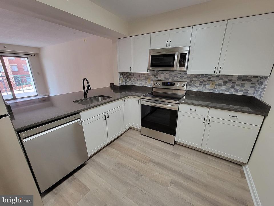 1st image of 610 N West St APT 205