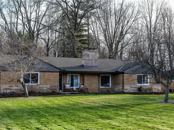 6530 Ridgebury Blvd, Mayfield Heights, OH 44124