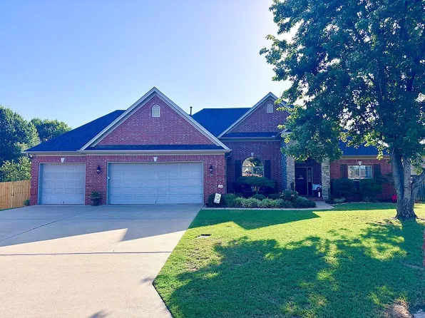1500 S Beach St, Conway, AR 72034