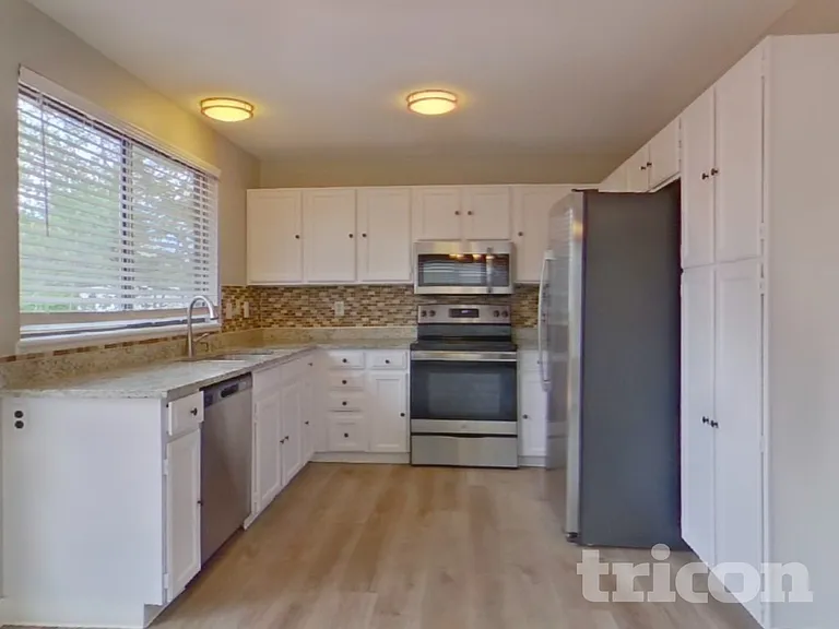 3812 S Ceylon Way — Photo 6