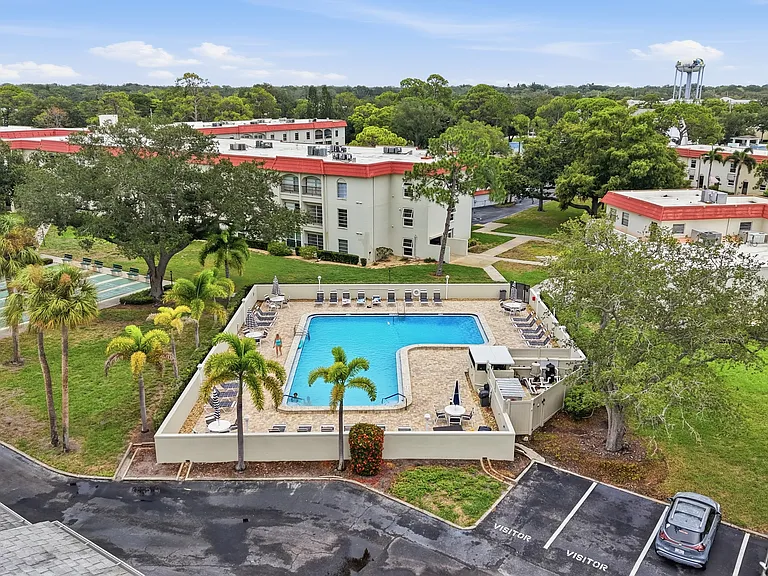 2700 Bayshore Blvd #6200 — Photo 36