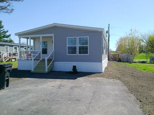 57 Elm Ln, Stillwater, NY 12170