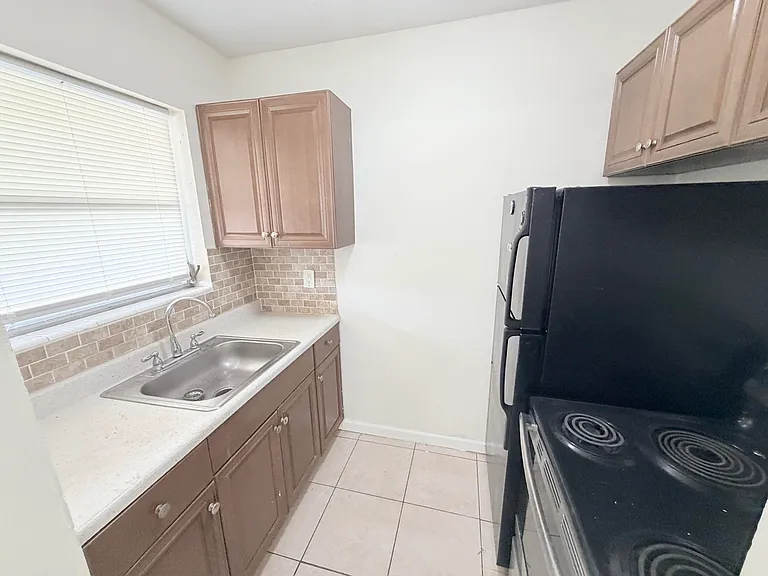 3030 NW 43rd Ter #207 — Photo 5