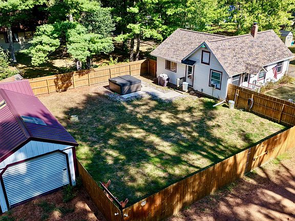 2nd image of 7970 Tulip Dr