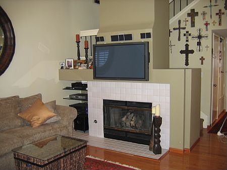 FP w/Gas Log, Surround Sound, 