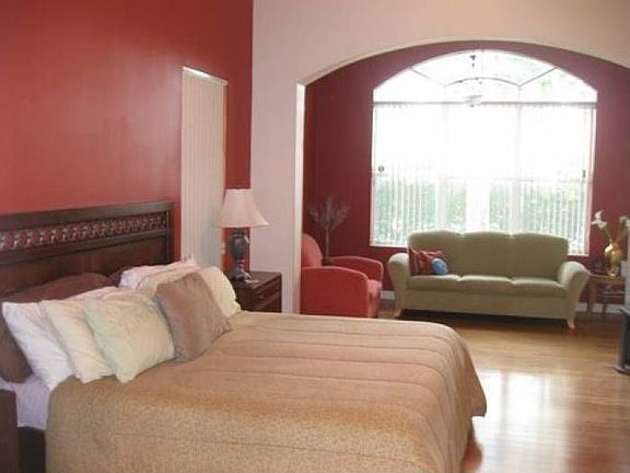 Master Bdrm wSitting Rm