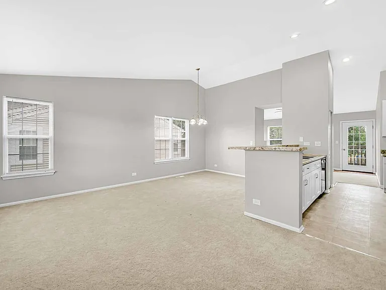 Genesee Dr — Photo 8