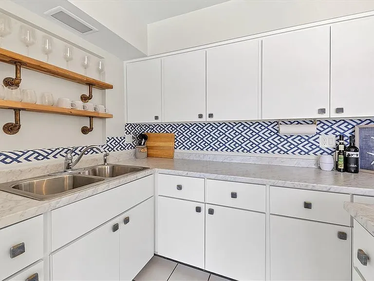 3126 Bougainvillea St — Photo 14