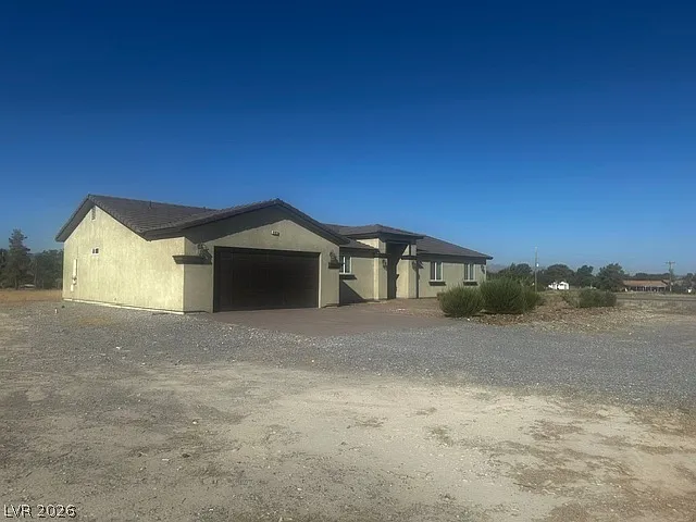 2101 E Dandelion St — Photo 2