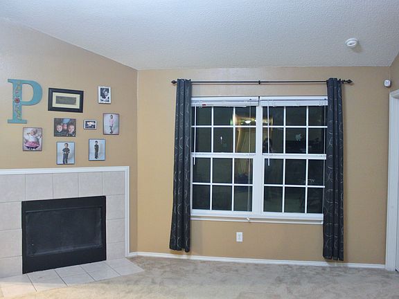 3rd image of 1212 Wallace Ln