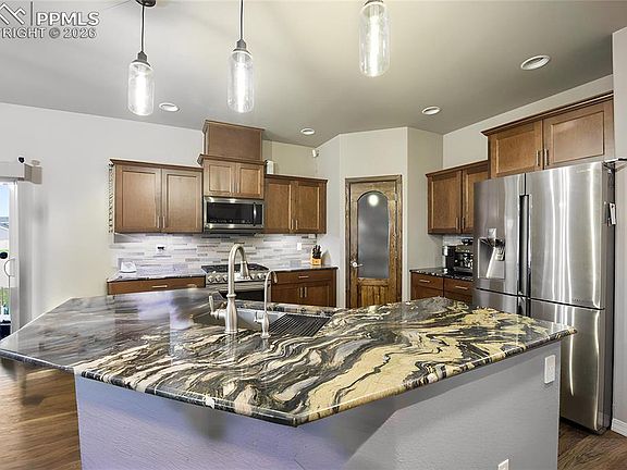 3rd image of 7338 Benecia Dr