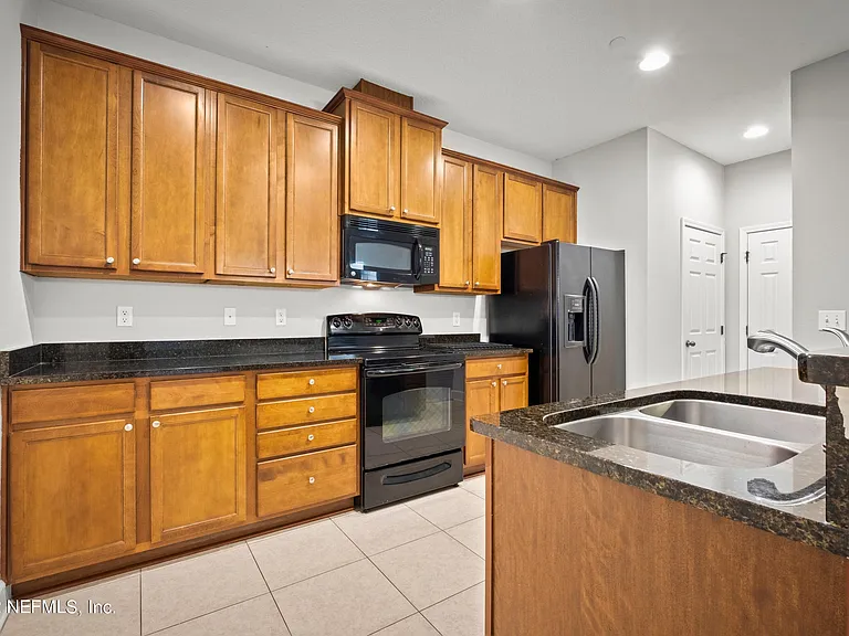 6216 Clearsky Dr — Photo 9