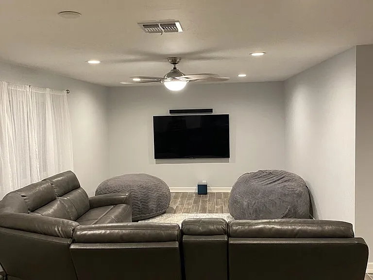 Topaz Dr — Photo 8