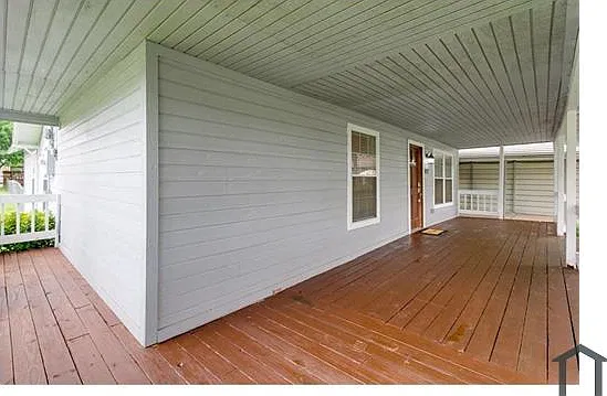 3 bed, $2,200 — Photo 2