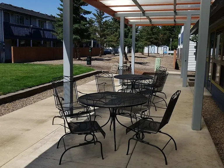 Latitude 44 Apartments — Photo 32