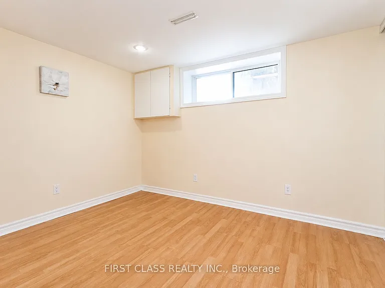 371 Fesserton Rd #BASEMENT — Photo 10
