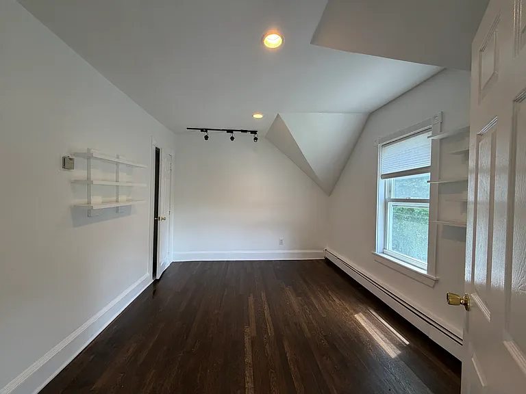 980 Washington St #2 — Photo 7