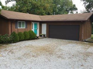 541 Knaust Rd, Saint Peters, MO 63376