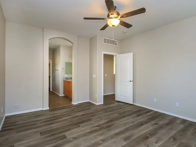 6574 S Pearl Dr — Photo 10