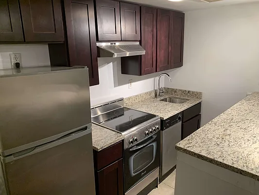 Rented by Owner | media 9