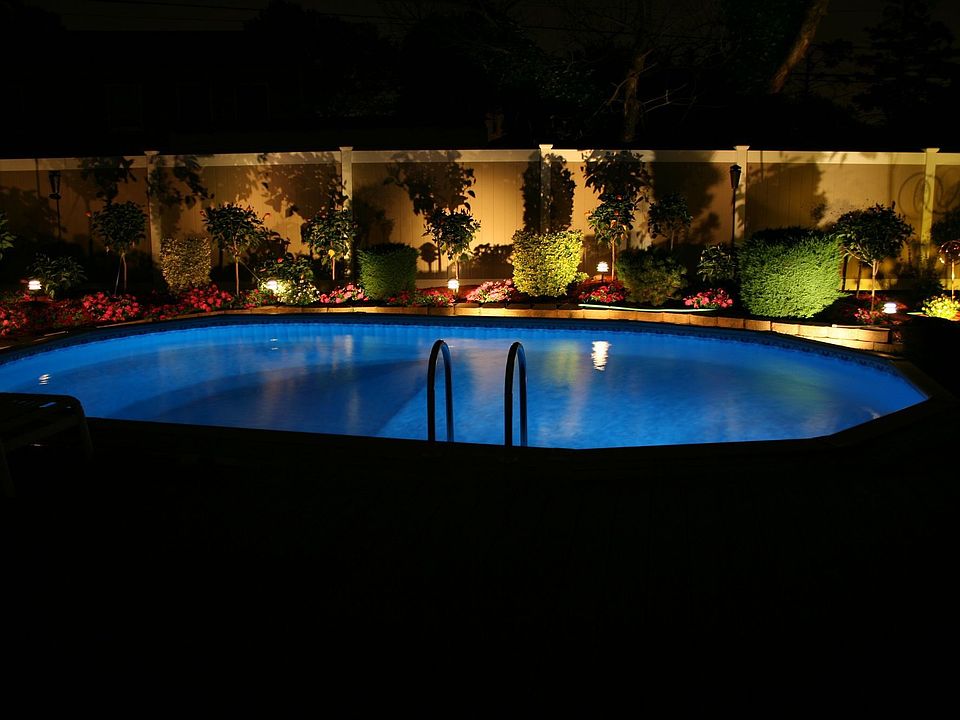 Pool & Gardens