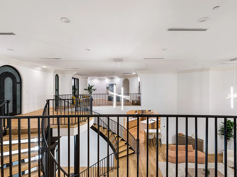 4533 Grimes Pl — Photo 36