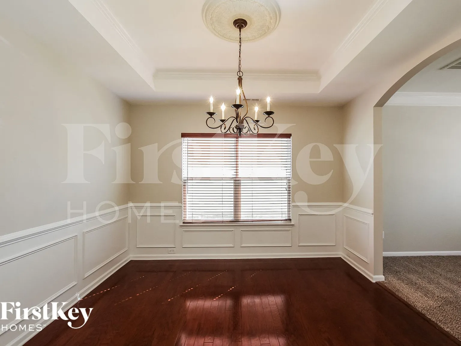 4 bed, 2.5 bath, 2857 sqft, $2,455 — Photo 4
