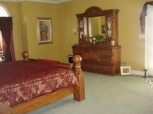 5th image of 1303 Meadow Creek Dr