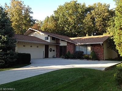 1st image of 26740 Gershwin Dr