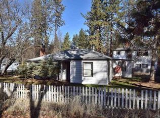 738 Dewitt Park Rd, Yreka, CA 96097