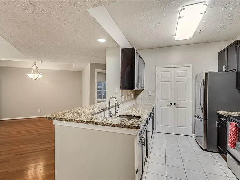 1250 Parkwood Cir SE #2201 — Photo 12