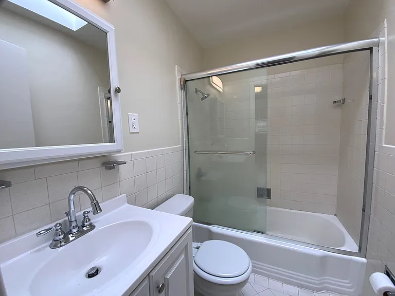 1175 Clayton St — Photo 17