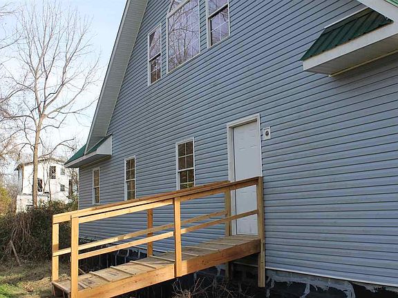 3rd image of 442 W 7th North St