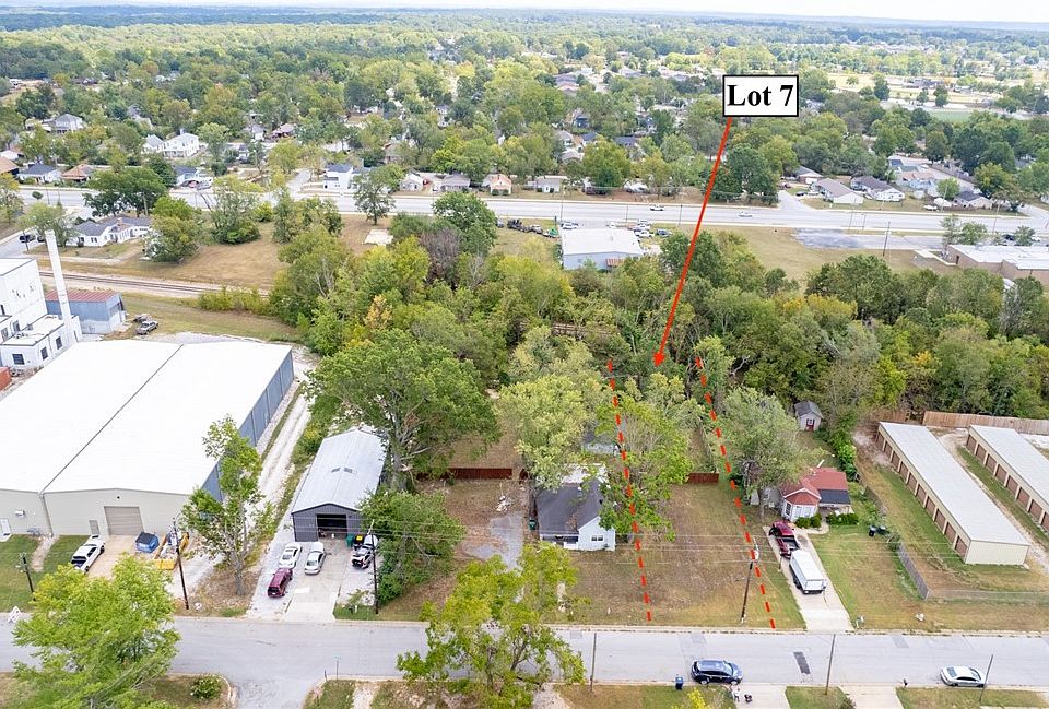 1st image of 7 S 3rd St