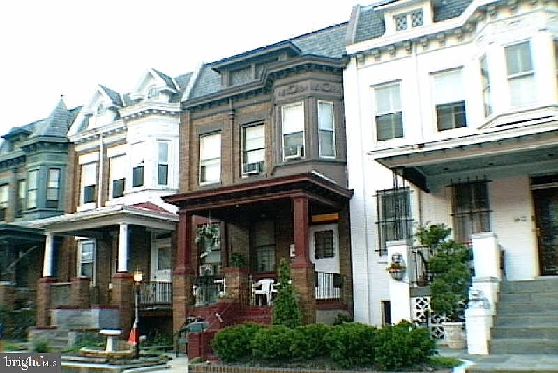 1st image of 1408 Meridian Pl NW