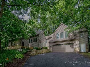 8 Southridge Dr, Galena, IL 61036
