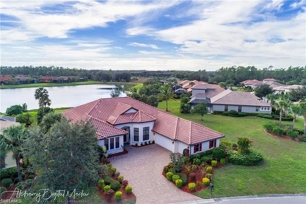 3 bed, 3.0 bath, 3092 sqft, $3,250 — Photo 1