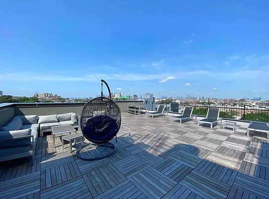 Rented by Lodger Corp | media 14