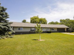 573 66th St, South Haven, MI 49090