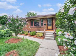 415 N Ann Arbor St, Saline, MI 48176