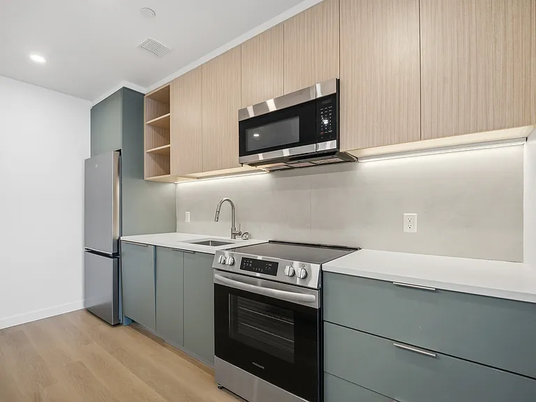 2363 Bedford Ave #530A — Photo 2