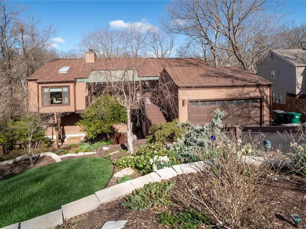 519 Rotherwood Ct, Saint Louis, MO 63122