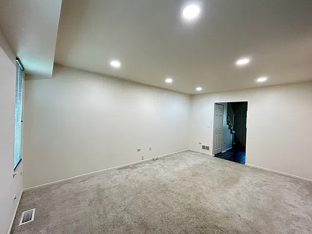 3 bed, 1.5 bath, 1317 sqft, $2,750 — Photo 4