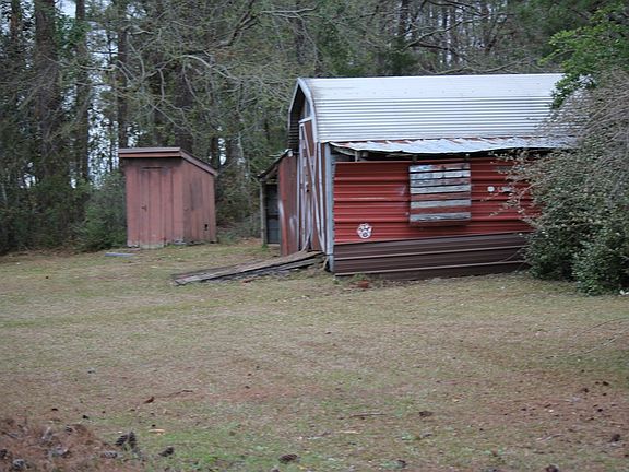 2nd image of 134 Green Briar Dr
