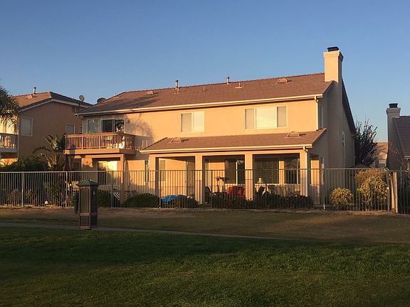 5th image of 29853 Pinehurst Dr