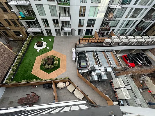 Rented by Compass | media 25