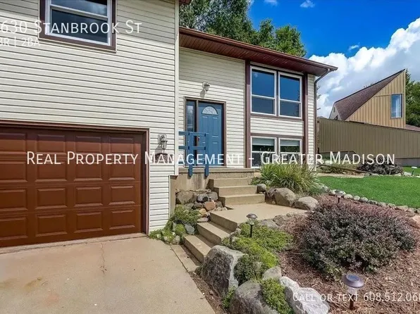 2630 Stanbrook St, Fitchburg, WI 53711