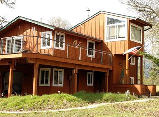 47194 River Ranch Ln, Clatskanie, OR 97016