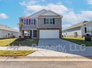 816 Wolverine Ln, Woodruff, SC 29388