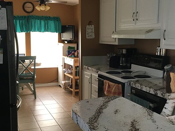 Kitchen with dining nook 